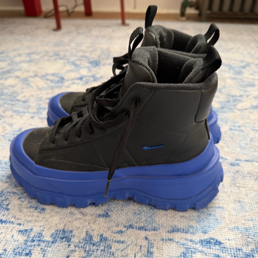 Nike Blazer Roam Mid size 8 women’s